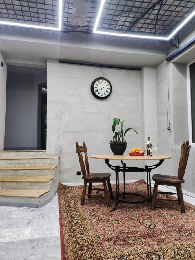 第比利斯Shared Flat In An Artists District Pikris Gora公寓 外观 照片